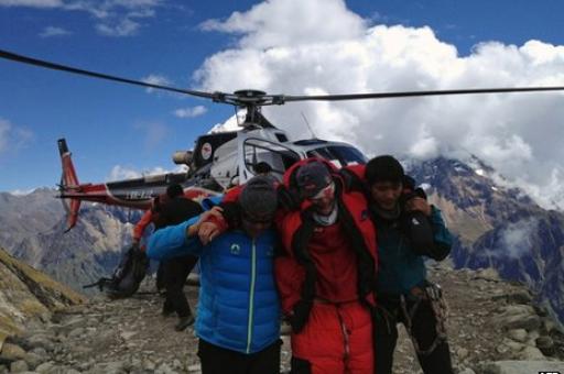 Lavina na Nepalu poginuli 13 alpinistaBBCcoUK