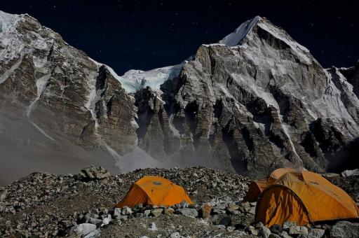 Noc na Mount Everestu 2015 UKC